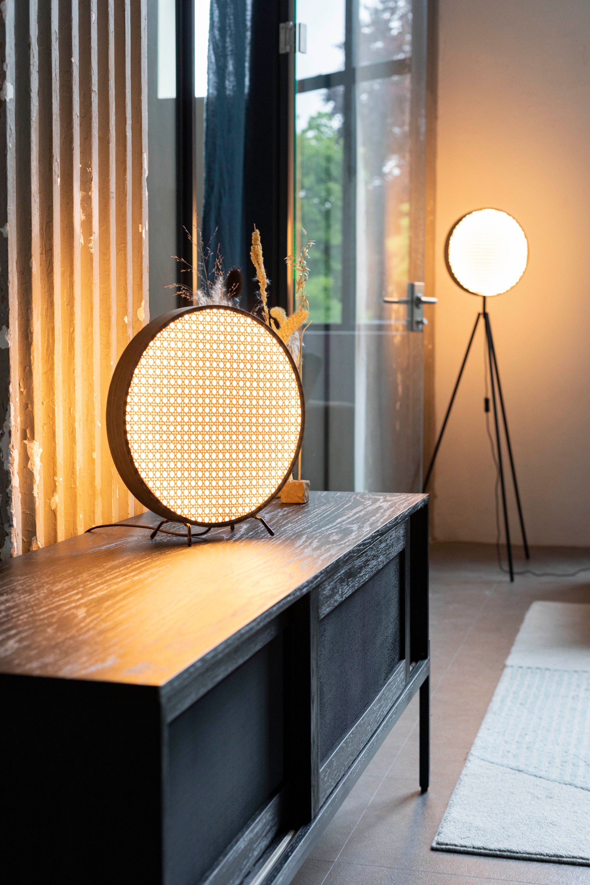 Zuiver Sien Brown Wood & Rattan Table Lamp
